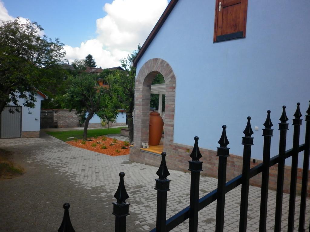 Gete Vendeghaz Villa Csolnok Exterior photo